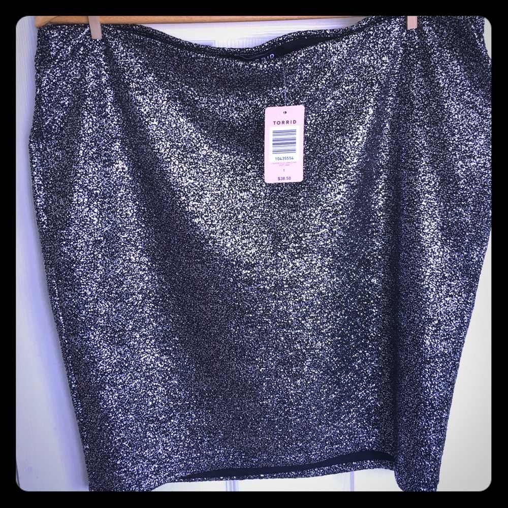 Glam pencil skirt.  NWT.